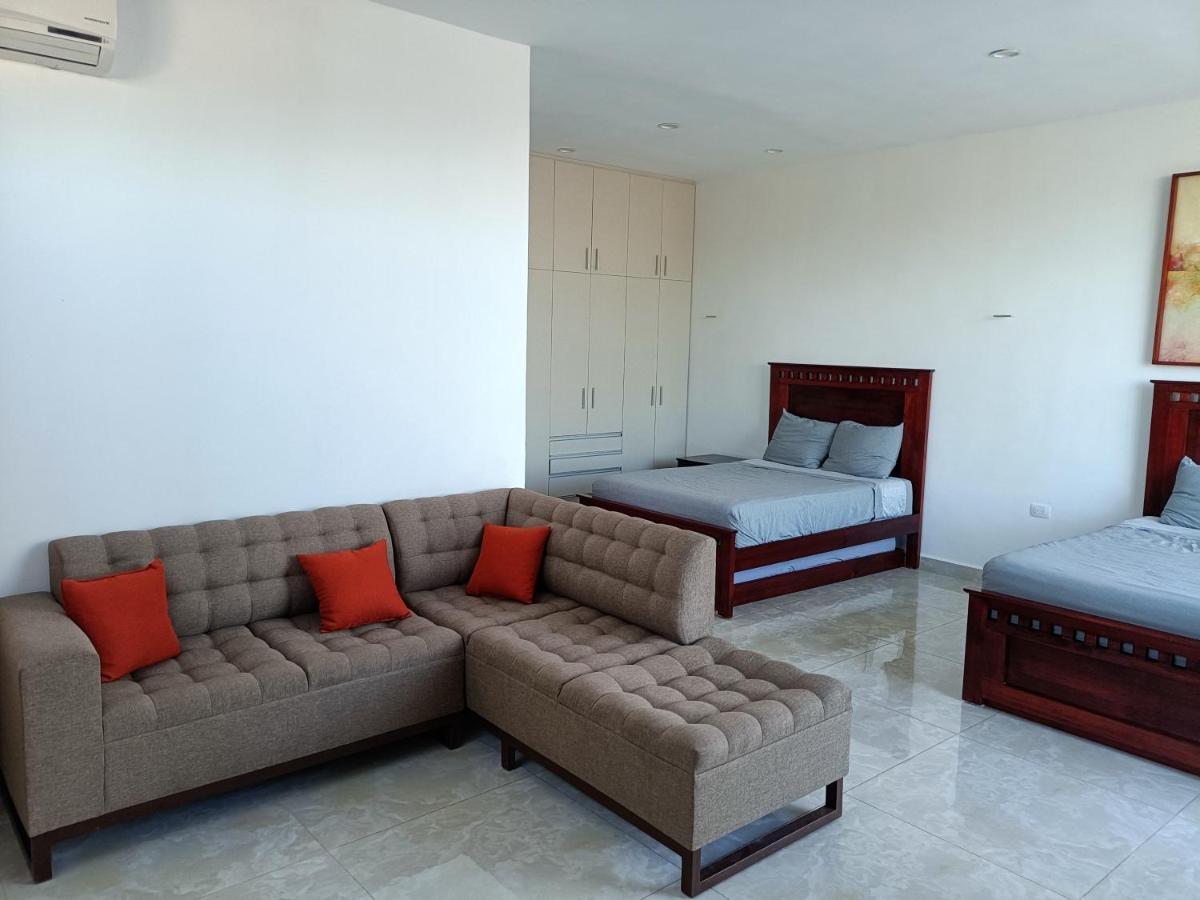 Casa Hector, Con Jacuzzi, Cerca Del Foro Gnp. Villa Mérida Exteriör bild