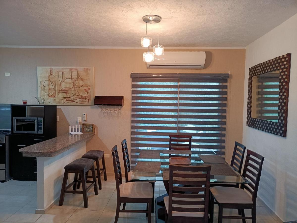 Casa Hector, Con Jacuzzi, Cerca Del Foro Gnp. Villa Mérida Exteriör bild