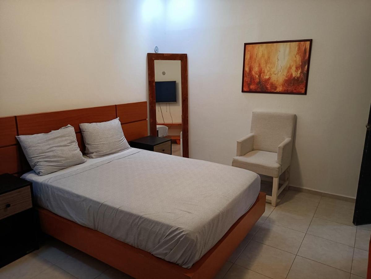 Casa Hector, Con Jacuzzi, Cerca Del Foro Gnp. Villa Mérida Exteriör bild