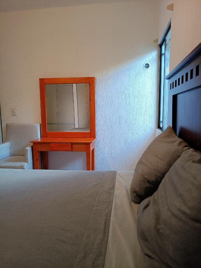 Casa Hector, Con Jacuzzi, Cerca Del Foro Gnp. Villa Mérida Exteriör bild